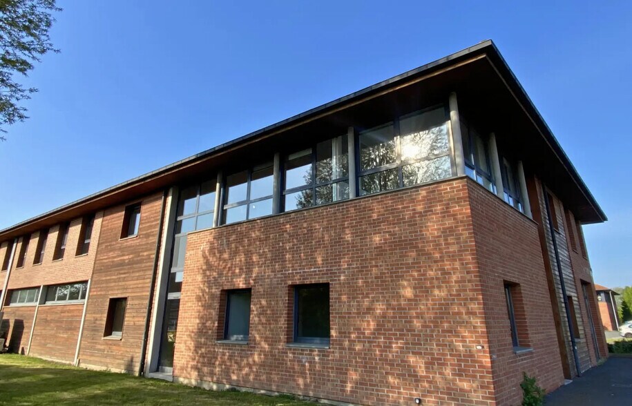 Bureau dans Wambrechies à louer - Photo de l’immeuble – Image 2 sur 16
