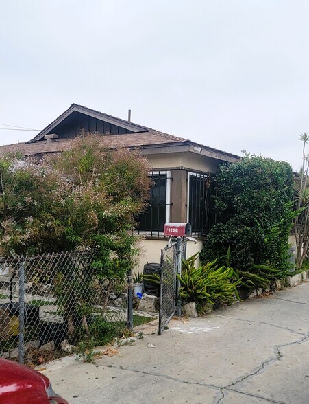 4256-4258 W 106th St, Inglewood, CA à vendre - Photo de l’immeuble – Image 2 sur 15