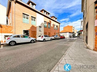 Plus de détails pour Avenida Constitución, 30-34, San Fernando de Henares - Logement à vendre