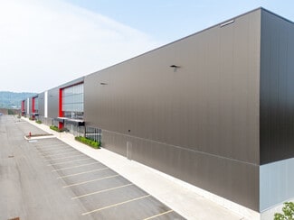 Plus de détails pour 1047 Barton St E, Hamilton, ON - Industriel/Logistique à vendre