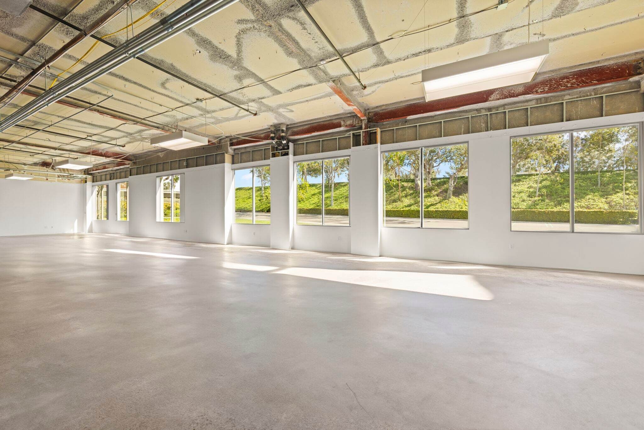 7525 Irvine Center Dr, Irvine, CA à louer Photo intérieure– Image 1 sur 8