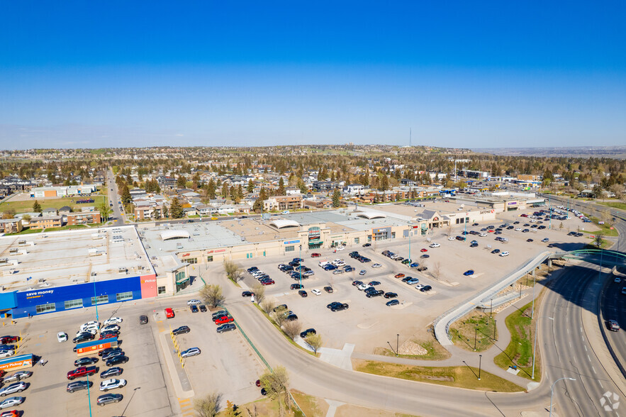 1200 37th St SW, Calgary, AB à louer - Aérien – Image 2 sur 11