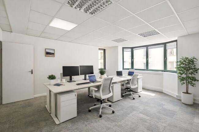 Plus de détails pour Bureau à louer