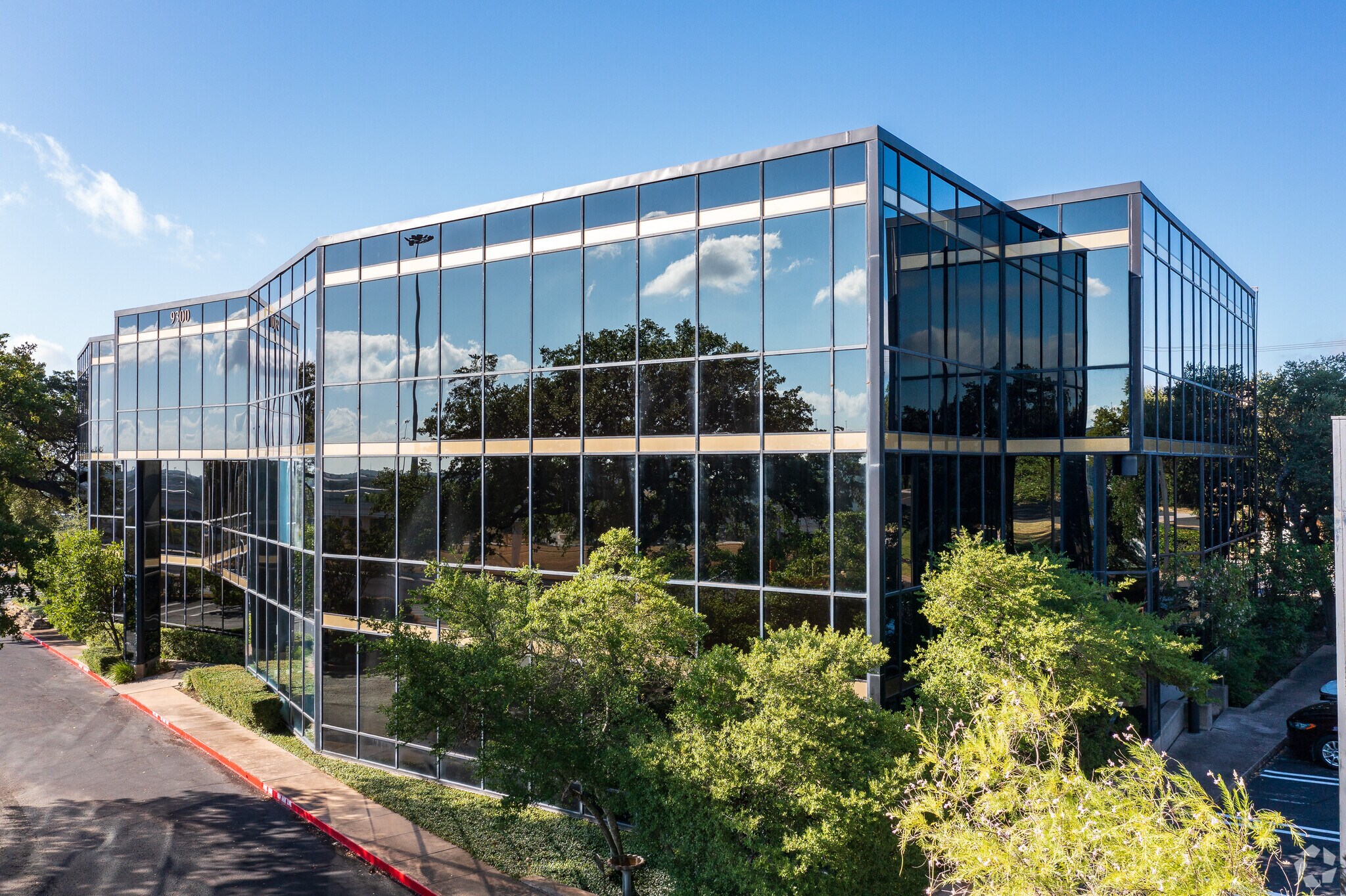 9300 Research Blvd, Austin, TX à louer Photo de l’immeuble– Image 1 sur 12