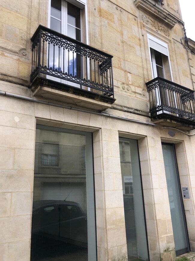 Plus de détails pour Bureau à vendre