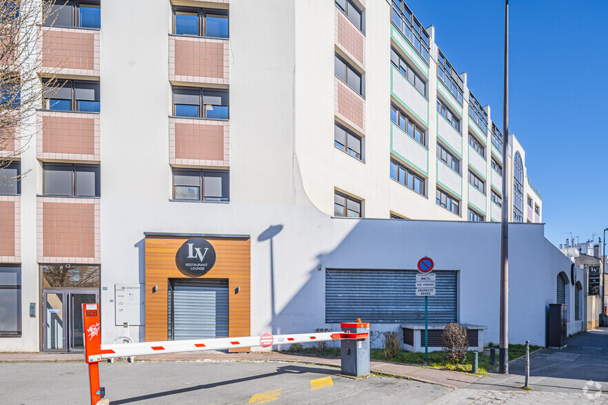 42-48 Rue Denis Papin, Ivry-sur-Seine à louer - Photo de l’immeuble – Image 3 sur 27