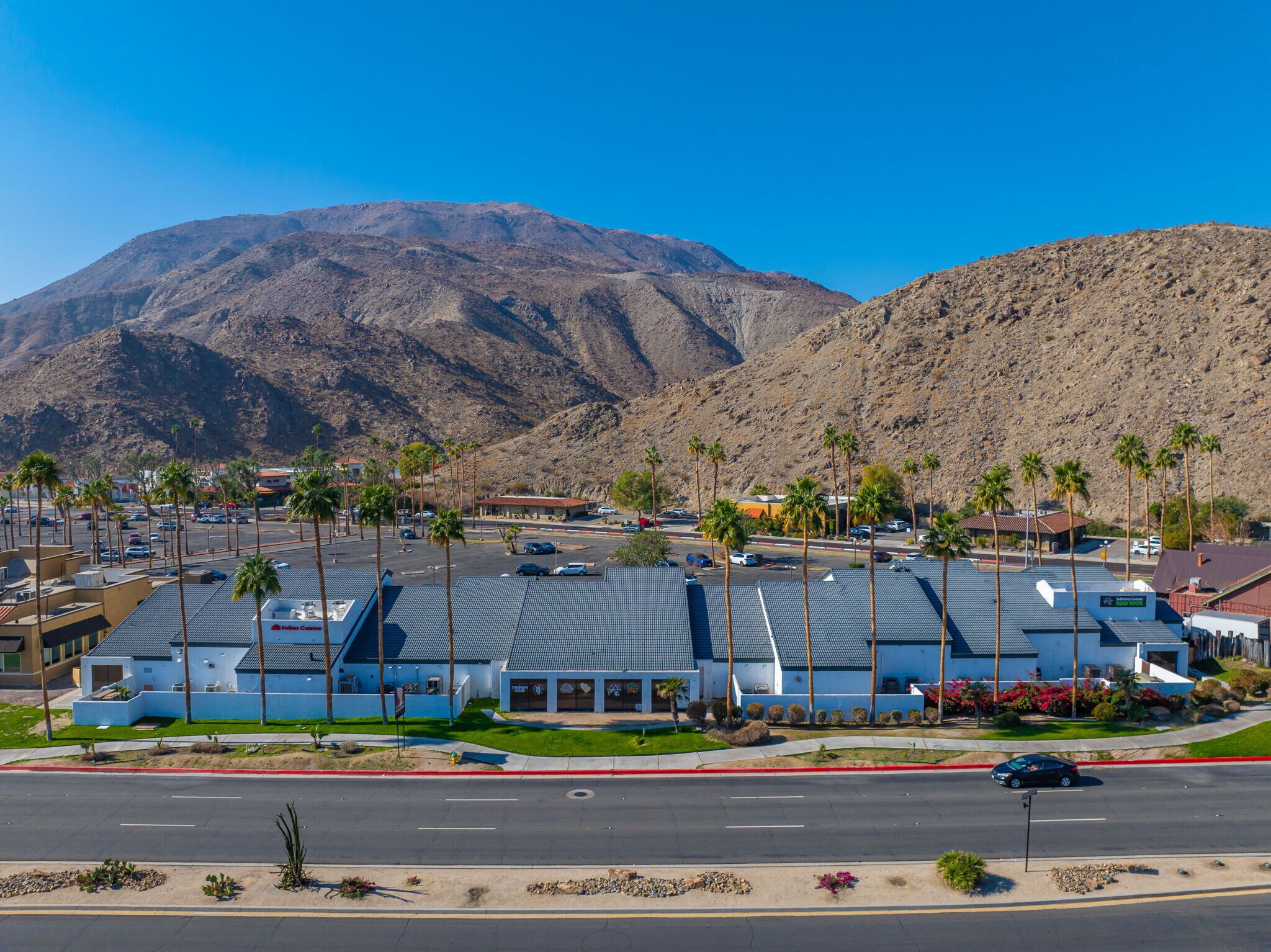 72221 Hwy 111, Palm Desert, CA à louer Photo principale– Image 1 sur 18
