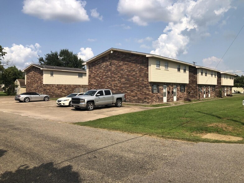 402-418 N 10th St, Nederland, TX à vendre - Photo de l’immeuble – Image 2 sur 10
