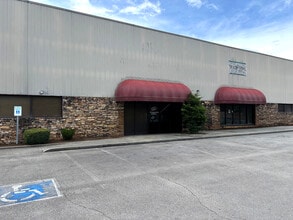 2847 John Deere Dr, Knoxville, TN à louer Photo intérieure– Image 1 sur 14