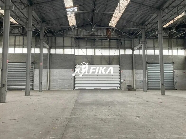 Local d'activités dans Toulouse à vendre - Photo de l’immeuble – Image 3 sur 9