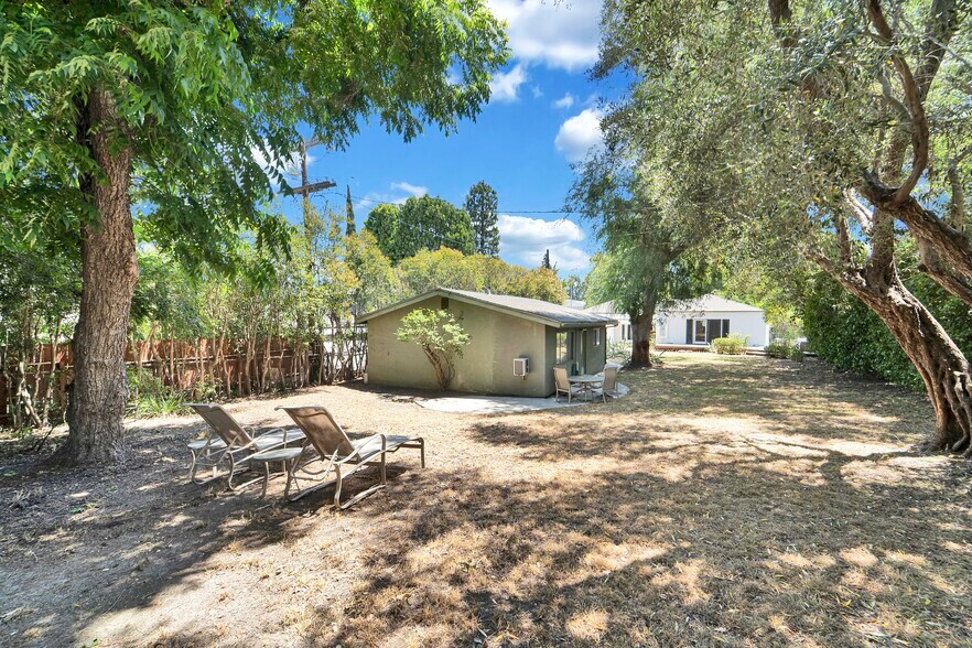 4227 Van Nuys Blvd, Sherman Oaks, CA à vendre - Photo de l’immeuble – Image 3 sur 24