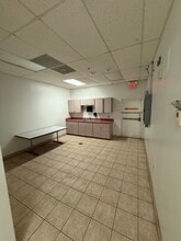 5011-5287 Edgewater Dr, Orlando, FL à louer Photo intérieure– Image 2 sur 16