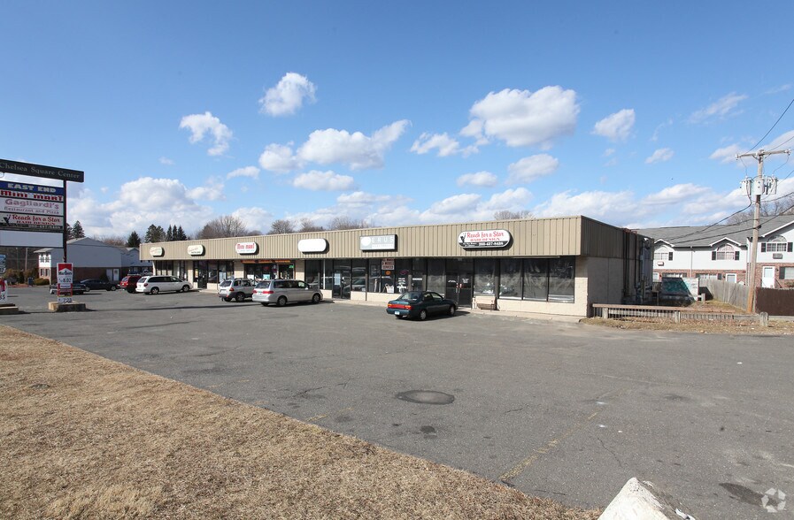 1015 Meriden Rd, Waterbury, CT à louer - Photo principale – Image 1 sur 7