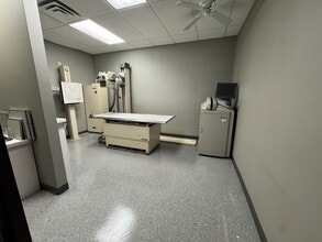 185-205 Froehlich Farm Blvd, Woodbury, NY à louer Photo intérieure– Image 2 sur 3