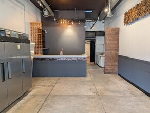 7667-7675 Beverly Blvd, Los Angeles, CA à louer Photo intérieure– Image 1 sur 3