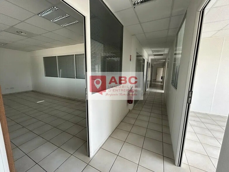 Bureau dans Lattes à louer - Photo de l’immeuble – Image 3 sur 8