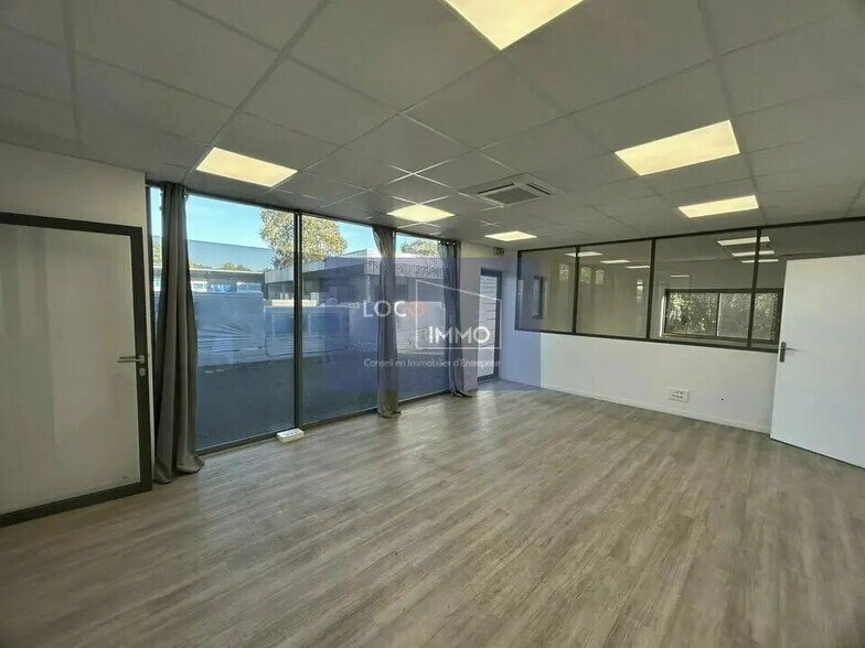 Local d’activités dans Gradignan à louer - Photo intérieure – Image 2 sur 12