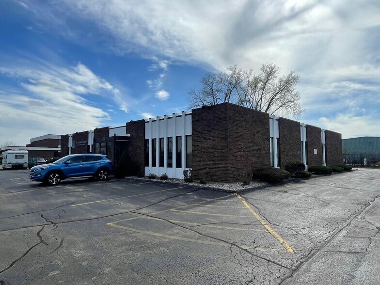 601 N Lynndale Dr, Appleton, WI à vendre - Photo de l’immeuble – Image 2 sur 3