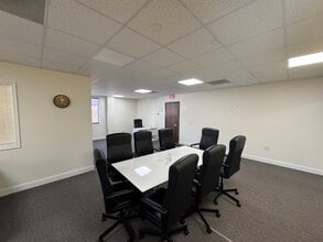 1501-1545 Finnegan Ln, North Brunswick, NJ à louer Photo intérieure– Image 2 sur 9