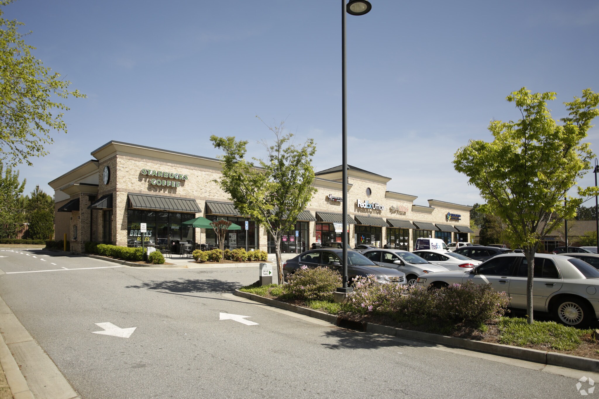 4895 Peachtree Industrial Blvd, Berkeley Lake, GA à louer Photo principale– Image 1 sur 9