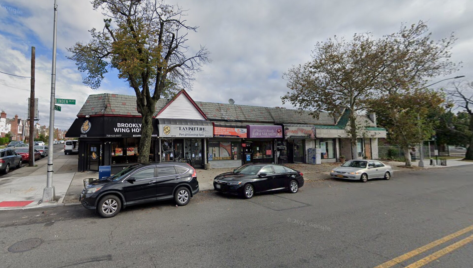 22701 Linden Blvd, Cambria Heights, NY à louer Photo de l’immeuble– Image 1 sur 5