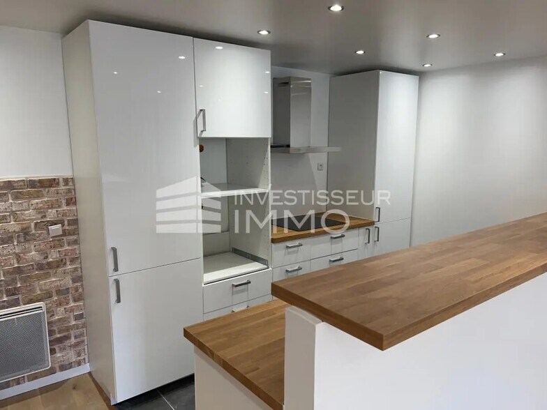 Bureau dans Coulommiers à vendre - Photo de l’immeuble – Image 3 sur 7