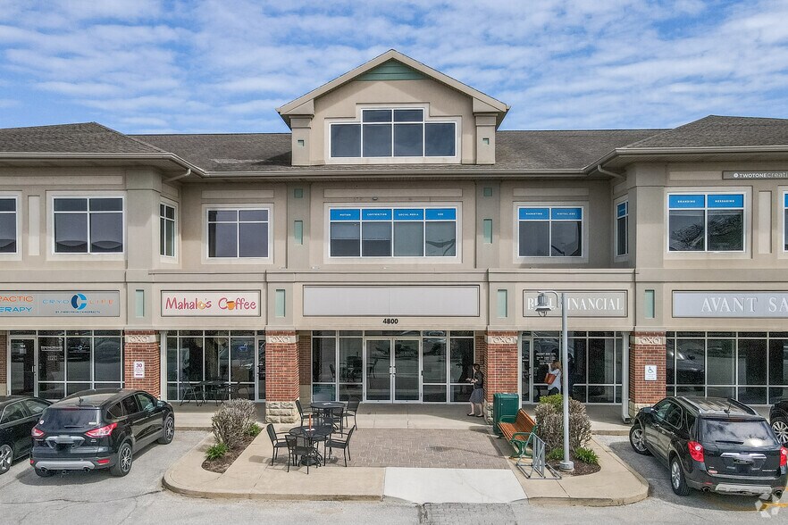 4800 Mills Civic Pky, West Des Moines, IA à louer - Photo de l’immeuble – Image 3 sur 6