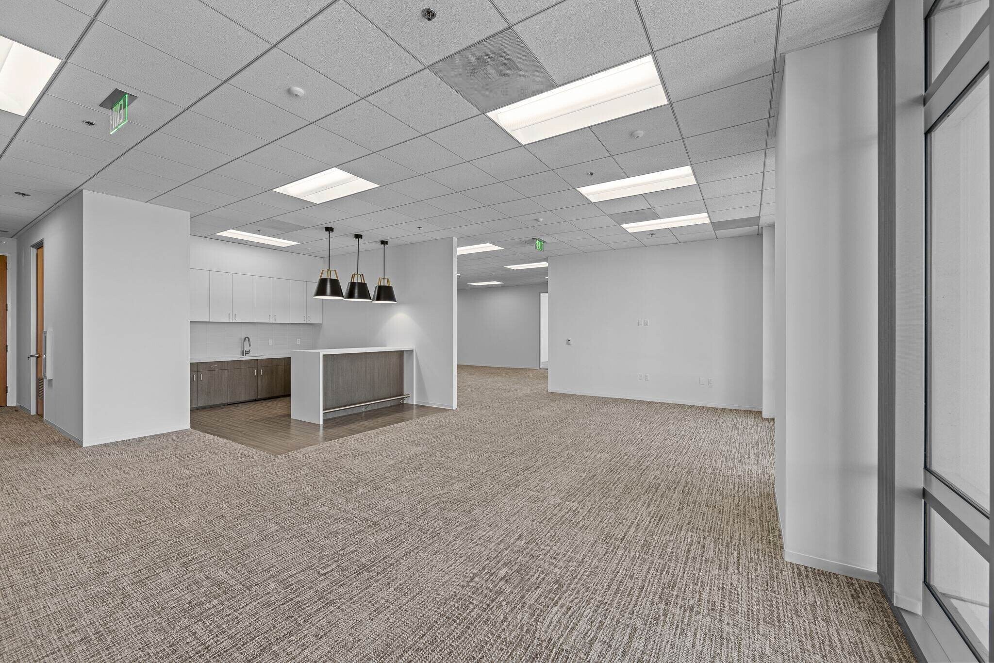 2875 Michelle Dr, Irvine, CA à louer Photo intérieure– Image 1 sur 11