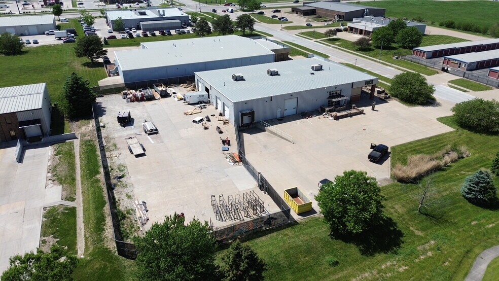 16180 Laurel St, Waukee, IA à louer - Photo de l’immeuble – Image 3 sur 21