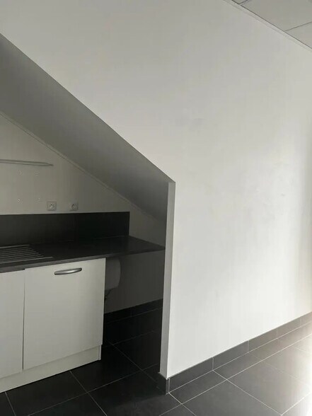 Bureau dans Bailly-Romainvilliers à louer - Photo de l’immeuble – Image 3 sur 3