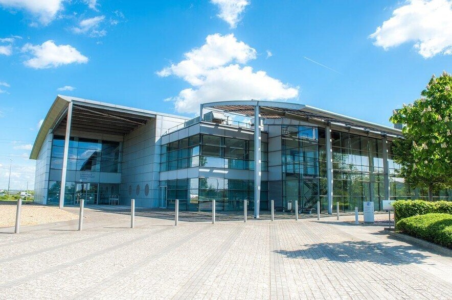 Marsh Way, Rainham à louer - Photo de l’immeuble – Image 2 sur 6