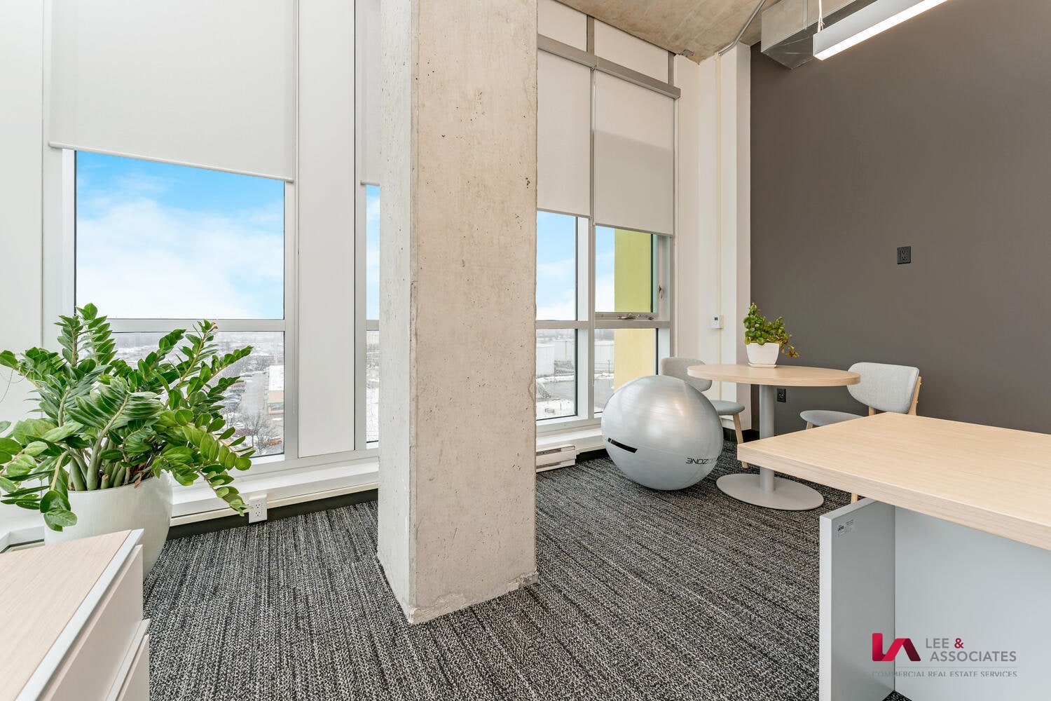 1275 Finch Ave W, Toronto, ON à louer Photo intérieure– Image 1 sur 5
