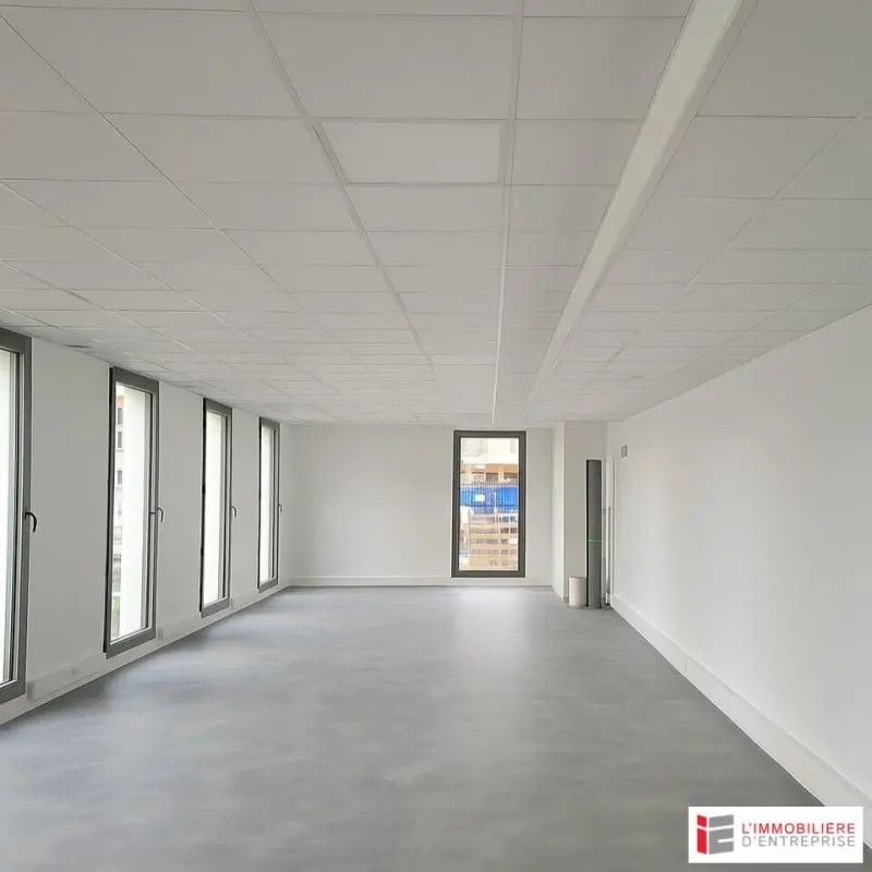 Bureau dans Cesson-Sévigné à vendre Photo intérieure– Image 1 sur 2