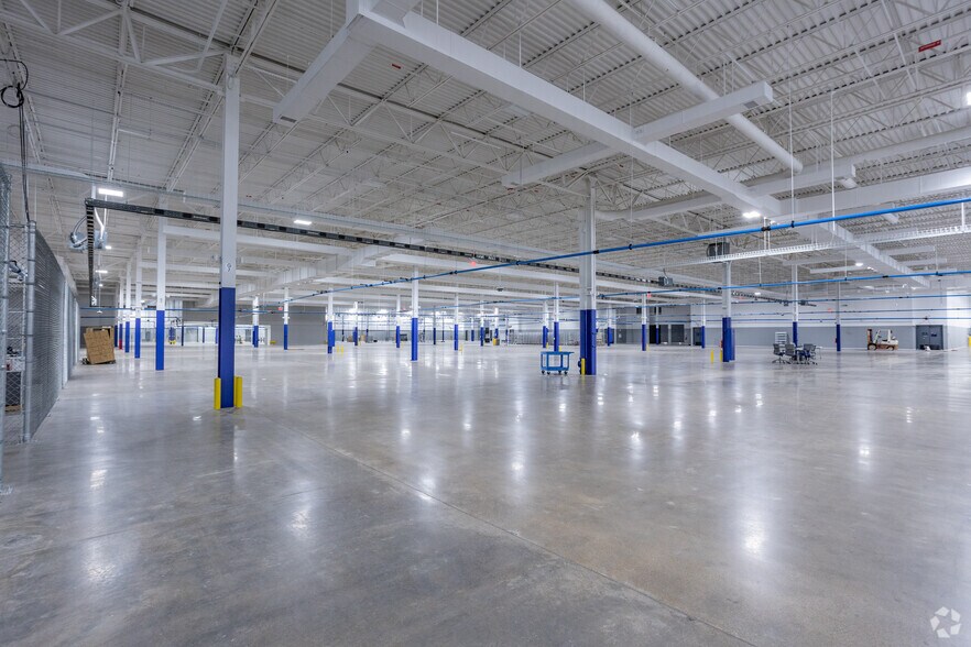 981 Industrial Park Rd, Columbia, TN à louer - Photo de l’immeuble – Image 3 sur 35