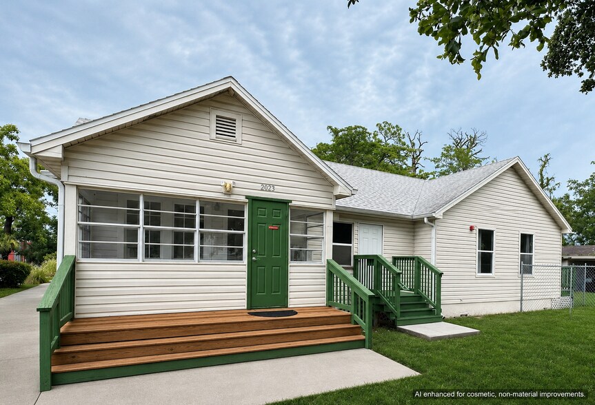 2023 Jeffcott St, Fort Myers, FL à vendre - Photo de l’immeuble – Image 1 sur 17