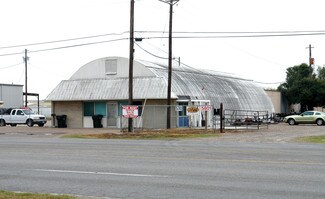Plus de détails pour 5741 Leopard St, Corpus Christi, TX - Industriel/Logistique à louer
