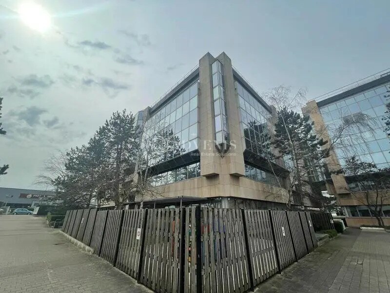 Bureau dans Vélizy-Villacoublay à louer Photo de l’immeuble– Image 1 sur 8