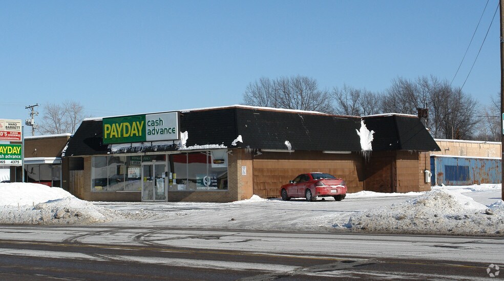 4375 Oberlin Ave, Lorain, OH à louer - Photo de l’immeuble – Image 2 sur 12