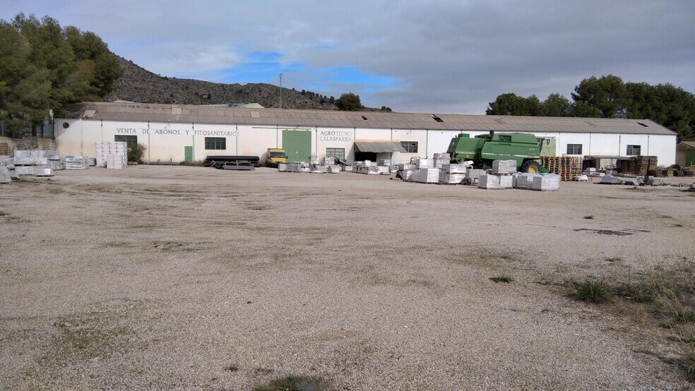 Industriel/Logistique dans Calasparra, Murcia à louer - Photo de l’immeuble – Image 1 sur 3