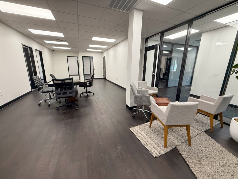 3032 N Frazier St, Conroe, TX à louer - Photo intérieure – Image 3 sur 13