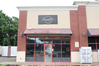 2700 N University Ave, Lafayette, LA à louer Photo intérieure– Image 1 sur 9