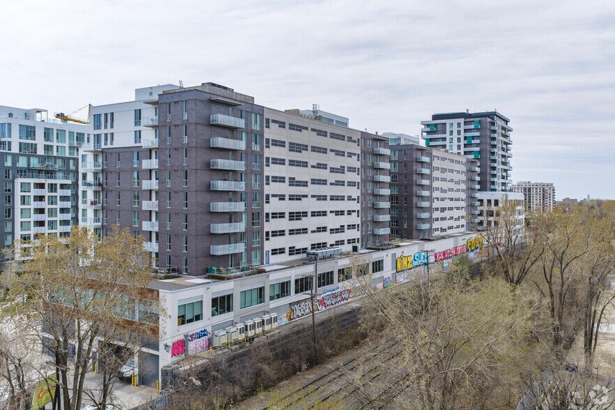 5273 Av De Courtrai, Montréal, QC à louer - Photo de l’immeuble – Image 3 sur 5