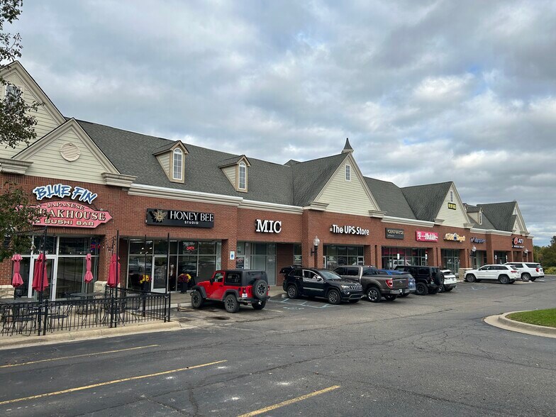 4313-4379 E Grand River Ave, Howell, MI à louer - Photo de l’immeuble – Image 3 sur 9