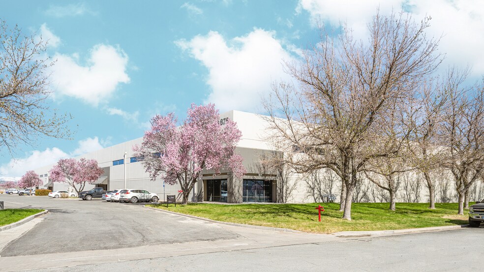 4875 Aircenter Cir, Reno, NV à louer - Photo de l’immeuble – Image 1 sur 4