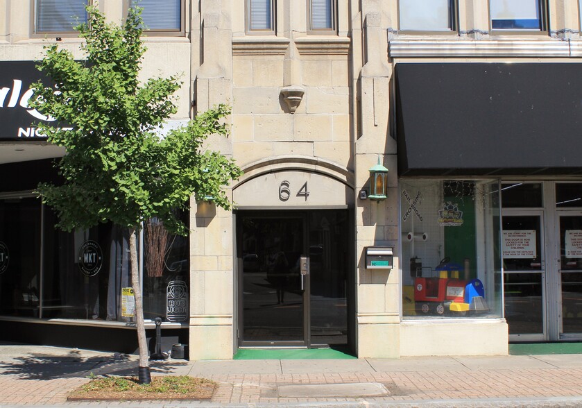 64 Wall St, Norwalk, CT à louer - Photo de l’immeuble – Image 3 sur 9