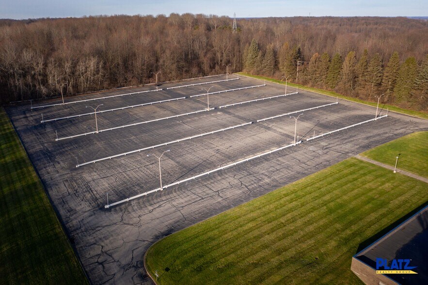 1610 Hubbard Thomas Rd, Hubbard, OH à louer - Autre – Image 2 sur 21
