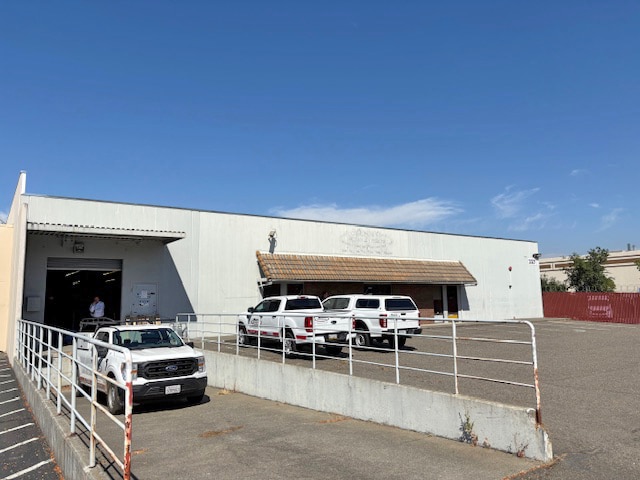 3321 Industrial Dr, Santa Rosa, CA à vendre - Photo de l’immeuble – Image 1 sur 4