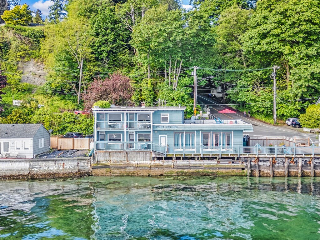 10824 Vashon Hwy SW, Vashon, WA à vendre Photo principale– Image 1 sur 10