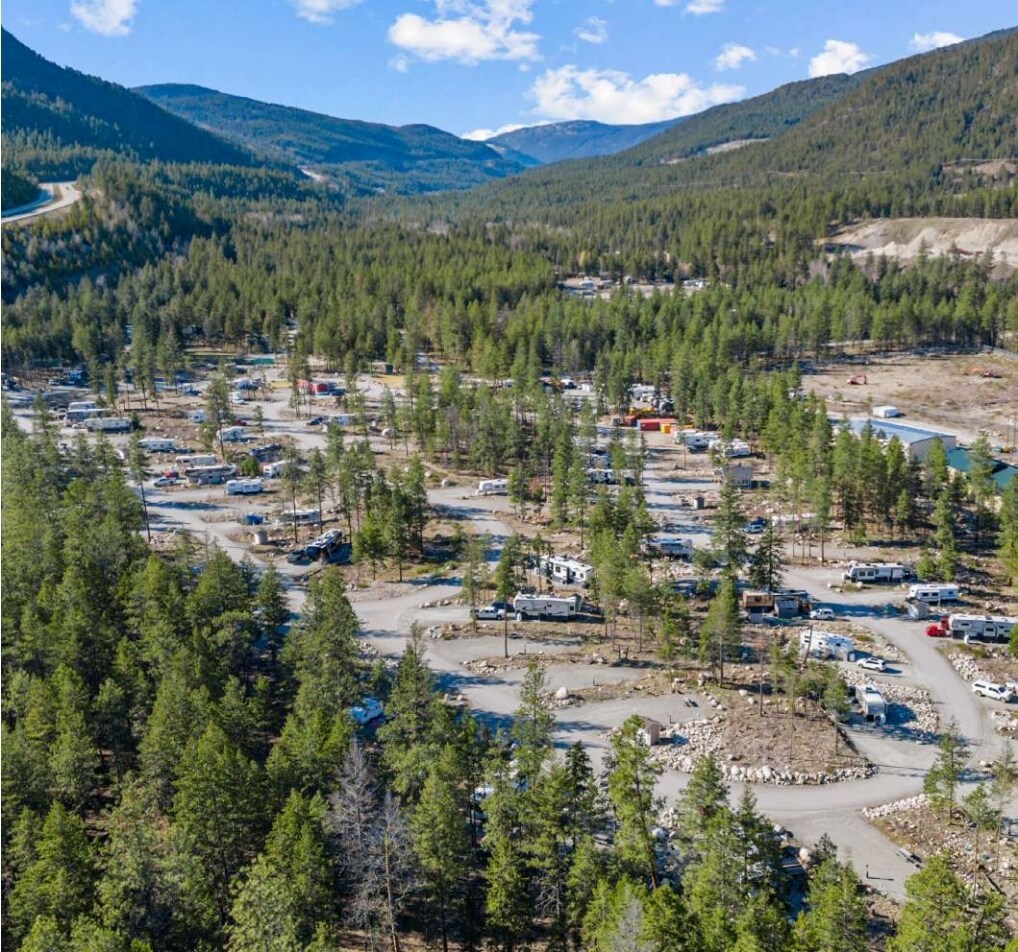 4755-4795 Paradise Valley Dr, Peachland, BC à vendre Photo de l’immeuble– Image 1 sur 11