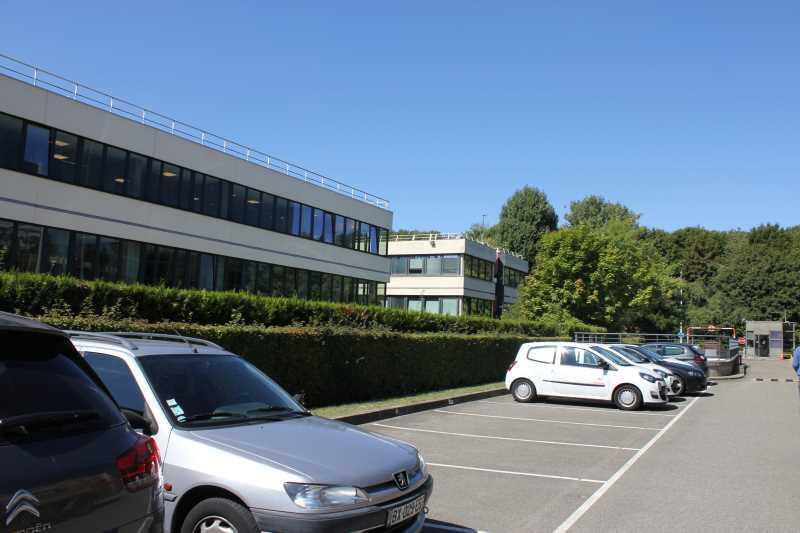 Bureau dans Vélizy-Villacoublay à louer - Photo de l’immeuble – Image 2 sur 4